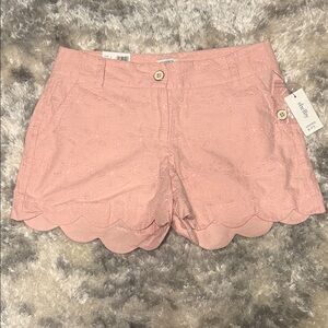 Crown & Ivy Light Pink Scalloped Shorts